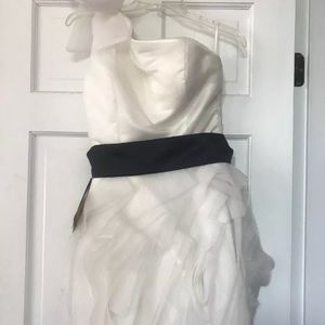 JJ’s House Ivory Cocktail Dress Size 6 NWT